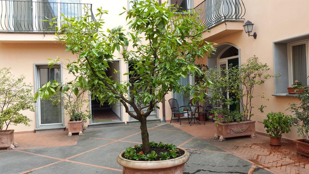 Aparthotel Palazzo Virginio Florencja Zewnętrze zdjęcie