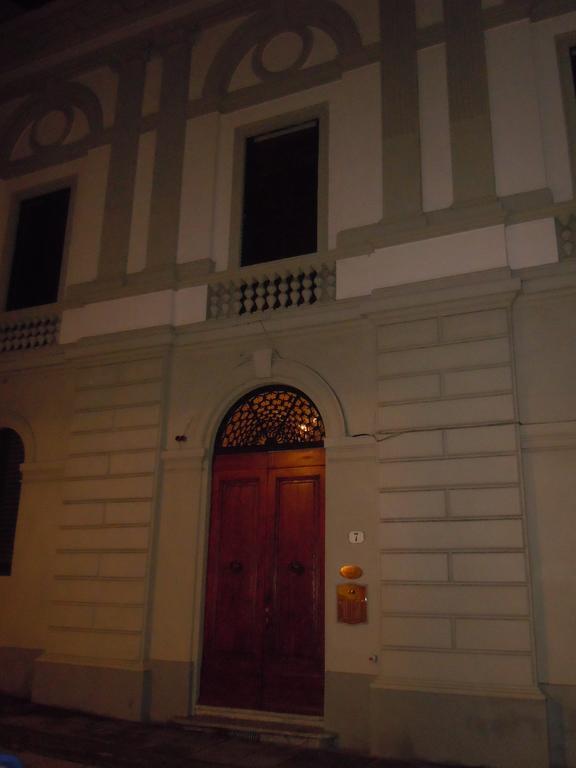 Aparthotel Palazzo Virginio Florencja Zewnętrze zdjęcie